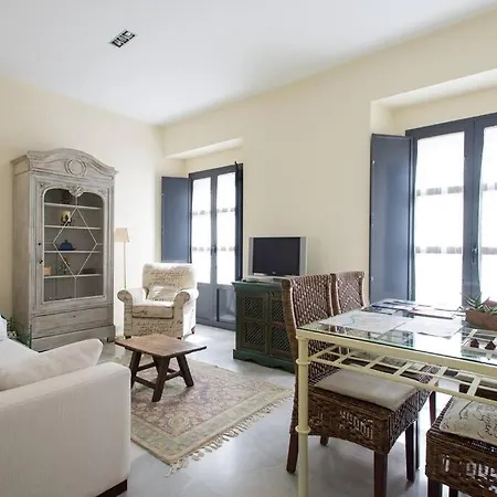 Apartment Apt. Sierpes-cuna, Wifi, Hvac Seville